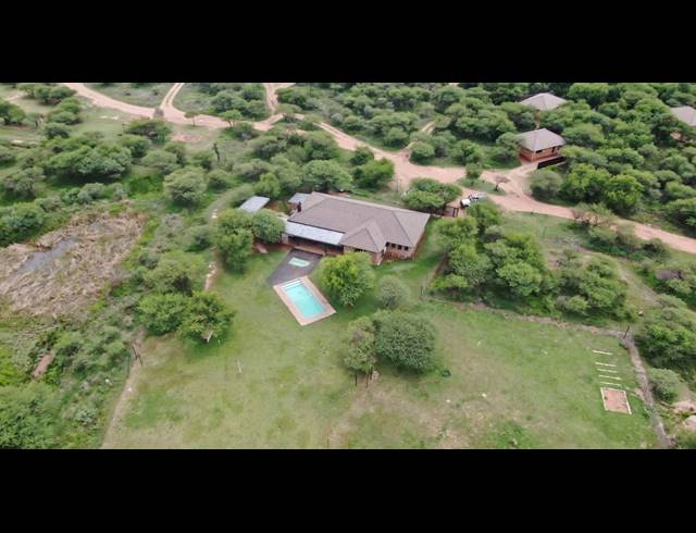 1,731M² LODGE FOR SALE IN DINOKENG GAME RESERVE
